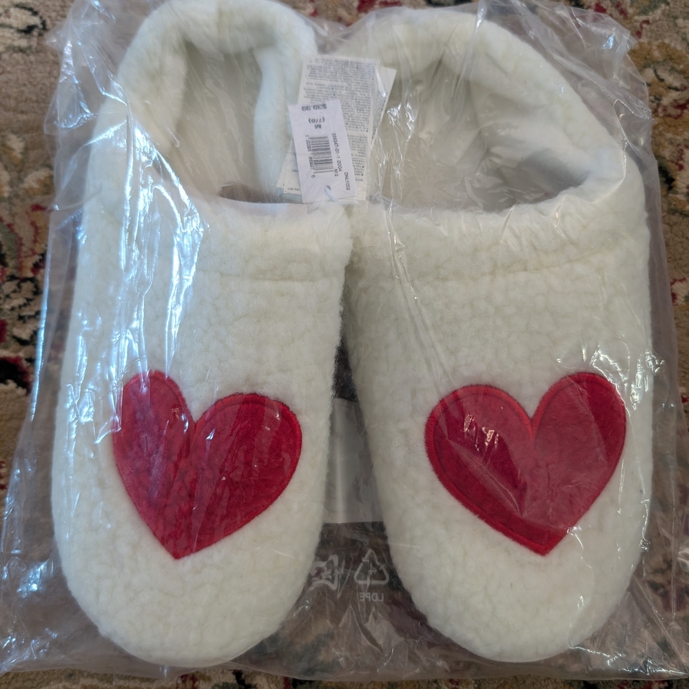 Old Navy Women's Slippers with Valentine's Red Heart Design